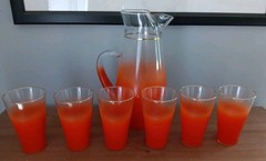 VTG Blendo Pitcher & 6 (12 Oz) Glasses Frosted Orange/Red w/ Gold Trim MCM EXC