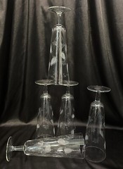 Vintage Set Of 5 Clear Glass Etched Berries/Leaves Footed Pilsner Glasses 8”H