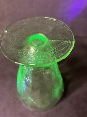 VTG Antique Green Uranium Glass Footed Tumbler Floral Poinsettia, 7 oz 4.5″H