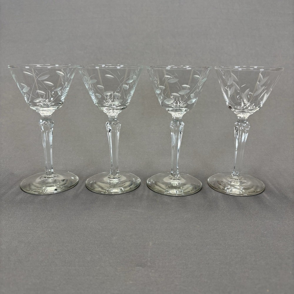 Libbey Windswept Liquor Cocktail Glass 5 5/8″ Set of 4 Stem 3001 Etched Leaf 4oz