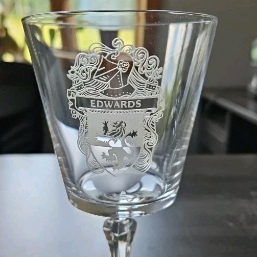 Edwards Coat of Arms Genuine Lead Crystal Etched Family Crest Wine Glass Gob X2