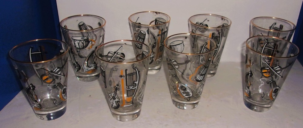 8 Pre Owned Vintage Libbey Rocks Glasses Musical instruments w Gold Rim