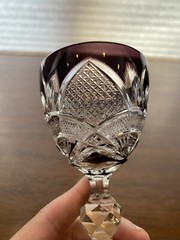 BEAUTIFUL VINTAGE Amethyst Cut To Clear Crystal Tall Wine Glass 8.75″H