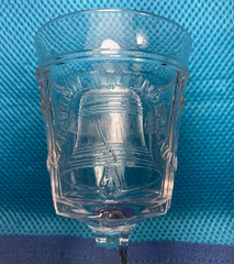 c.1875 100 YEAR CENTENIAL Adams Glass «LIBERTY BELL» Goblet 6 1/8″ 4th of JULY