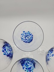 4 – Cobalt Blue Confetti Splash Hand Blown Art Glass Champagne Wine Glasses READ