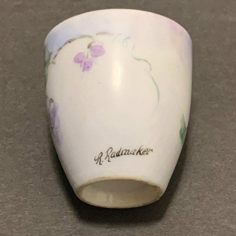 hand painted Signed Rosemarie Radmaker tasting cup Gold Luster Grapes Vine