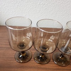 4 Tawny Accentby LIBBEY GLASS COMPANY Footed Wine Smoke 6″