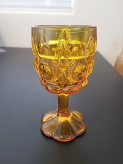 1 Kanawha Amber Glass Bulls Eye & Daisy Goblet