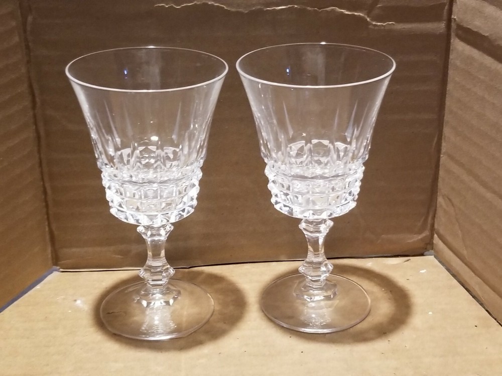 2 Cristal D’Arques Tuileries Villandry Crystal Wine Glass 5 1/4″