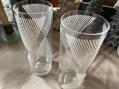 2 VINTAGE GEORGES BRIARD 7″ CLEAR W/ WHITE DESIGN GLASSWARE BEAUTIFUL COND