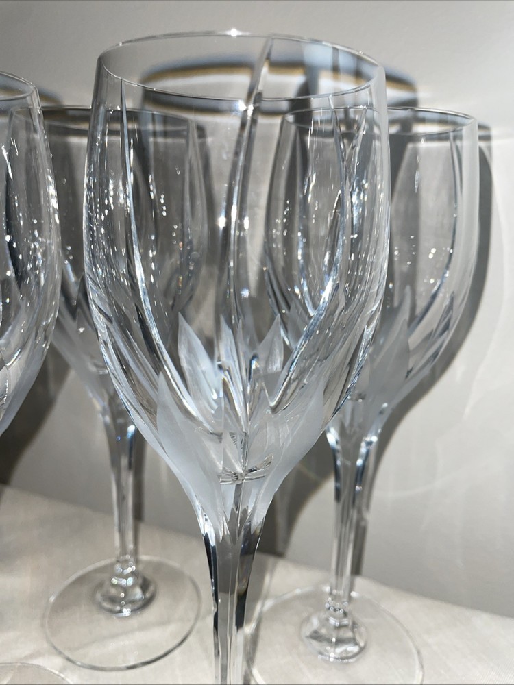 Four Mikasa Flame D’Amore Crystal 9”Tall Water Goblets – Wine Glasses