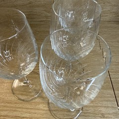 4 Wine Glasses Clear Spiral Swirl ~USED~Stemware Bar Glass Rib Texture