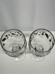 (2) Libby Glass Christmas Wine Glass Goblets