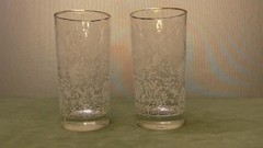 Vintage Glasses Set Of 2 Raised White Lace Filigree Textured 5.5” Clear