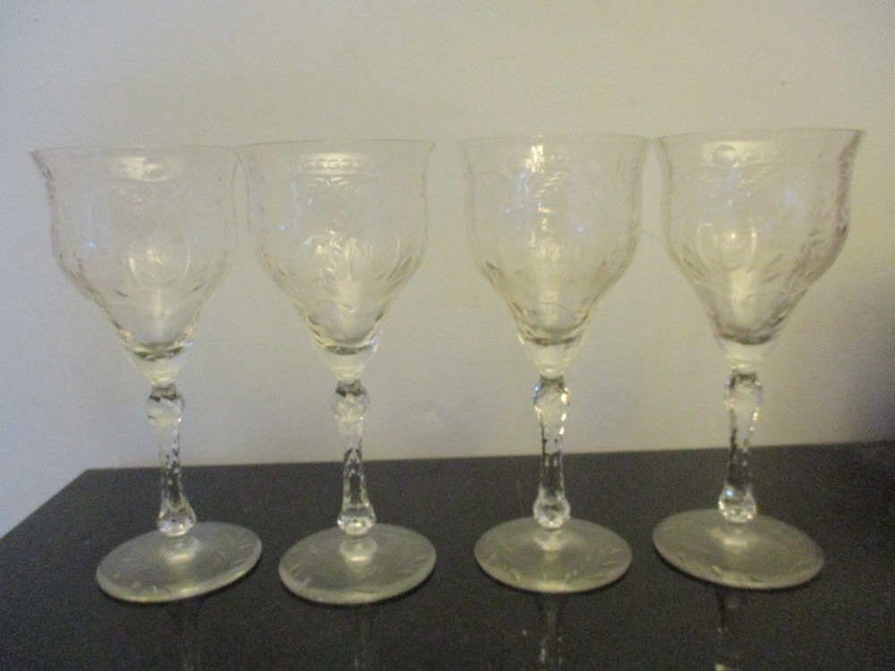 4 Antique Libbey Elegant Glass Etched Floral Leaf Panel Optic 7-3/4″ Wine Goblet