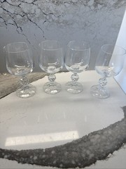 Bohemia Claudia Crystal Vintage Medium Wine Glasses 6”Tall 3.5” Wide Set of 4