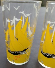 2 Vtg Yellow Sailboat Seagull Glass Drinkware Tumblers MCM Nautical USA Ex Cond
