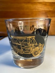 6 Vintage «Antique» Old Fashioned Glasses W/ Three Different Medallion Designs
