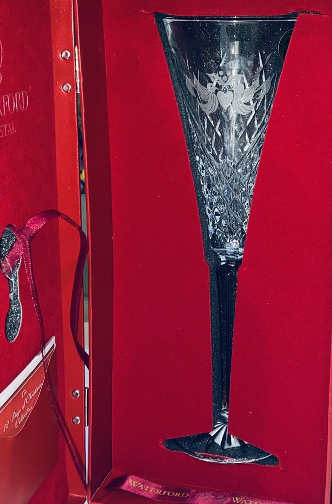 WATERFORD CRYSTAL CHAMPAGNE FLUTE 2ND EDT. 12 DAYS OF CHRISTMAS TWO TURTLE DOVES