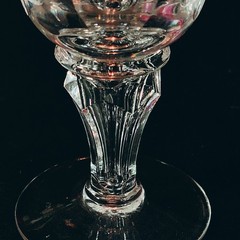 ROYAL LEERDAM QUEEN JULIANA WINE GLASS, Cut Crystal 4 1/2″, 3 Oz, NETHERLANDS