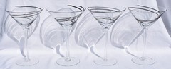 Luigi Bormioli – BLACK SWIRL – (4) MARTINI or COSMOPOLITAN Glasses – 9 oz
