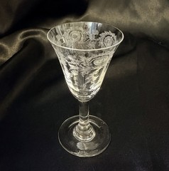Set Of 8~Clear Glass Cordials~Etched Thistle~Flared Optic Bowl