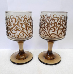 2 Vintage Libbey Tawny Brown Prado Raised Scroll Design Wine or Water Glasses