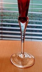 Lenox Crystal «Holiday Gems» Ruby Red Champagne Flutes Etched Christmas Set of 2