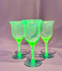 3 Utility Glass Works NARROW OPTIC Vaseline & Green 6 ⅝” Water/Wine Glasses