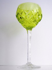 VARGA ? LIME PERIDOT CASED CUT CLEAR CRYSTAL 7 1/2″ WINE GOBLET STORE CLOSING