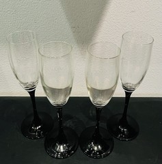 Luminarc Vintage 1980’s Champagne Flutes Domino Black Stem 8.8” Set Of 4
