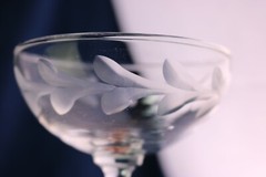 Rare Rock Sharpe GARLAND Grey Cut Leaf Wreath 7 Champagne Sherbet Glasses 4 «