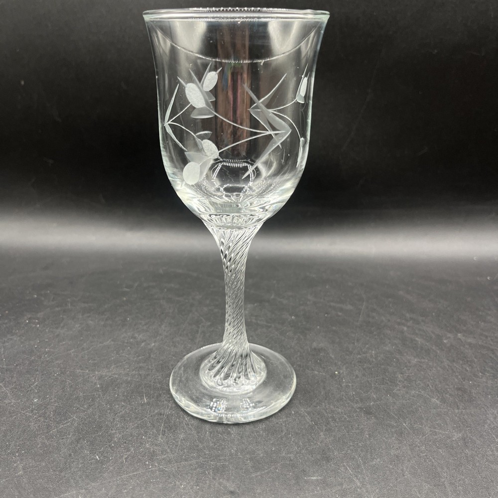 Ramon Floral Etched CRYSTAL CORDIAL BAVARIAN LIQUOR GLASS with twisted stem