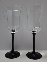 Vintage Luminarc Wine Glasses Clear Octagon w/Black Stem & Base France Set of 4