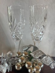 Two Cut-Glass Crystal‑Style Champagne Flutes Diamond & Fan Pattern Wedding Toast