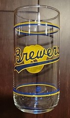 Set Of 10 Vintage Milwaukee Brewers Union 76 Promo Drinking Glasses & 1 Mug
