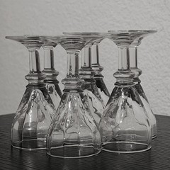Antique Victorian Deceptive Toastmaster Knopped Stem Toasting Dram Glasses (x 7)