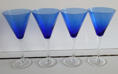 4 COBALT BLUE MARTINI CHAMPAGNE GOBLETS CLEAR STEM 8.75 INCHES HOLDS 8 OZS