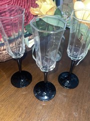 3 VTG- Crystal-Arcoroc Luminarc-Octime Black-Champagne Flutes-France-Black Stems