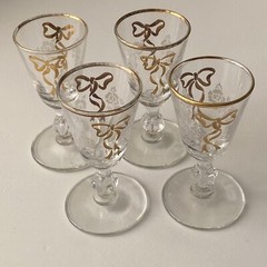 Set of 4 Vintage Etched Floral Ribbon Gold Trim Glass Stemmed Cordial Glasses
