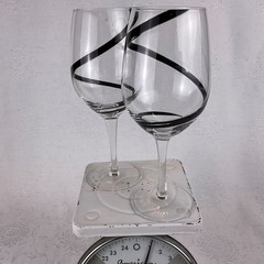 Pier 1 Black Swirl (2) Wine Glasses 8.75 Hand Blown Very Good Preowned Condition