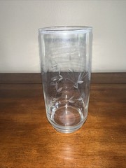 One Princess House Heritage Etched Large Tumbler Glass 7” 24 oz. GUC