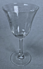 Lenox Castle Garden Wine Glass 7-1/2″ Tall 10 oz