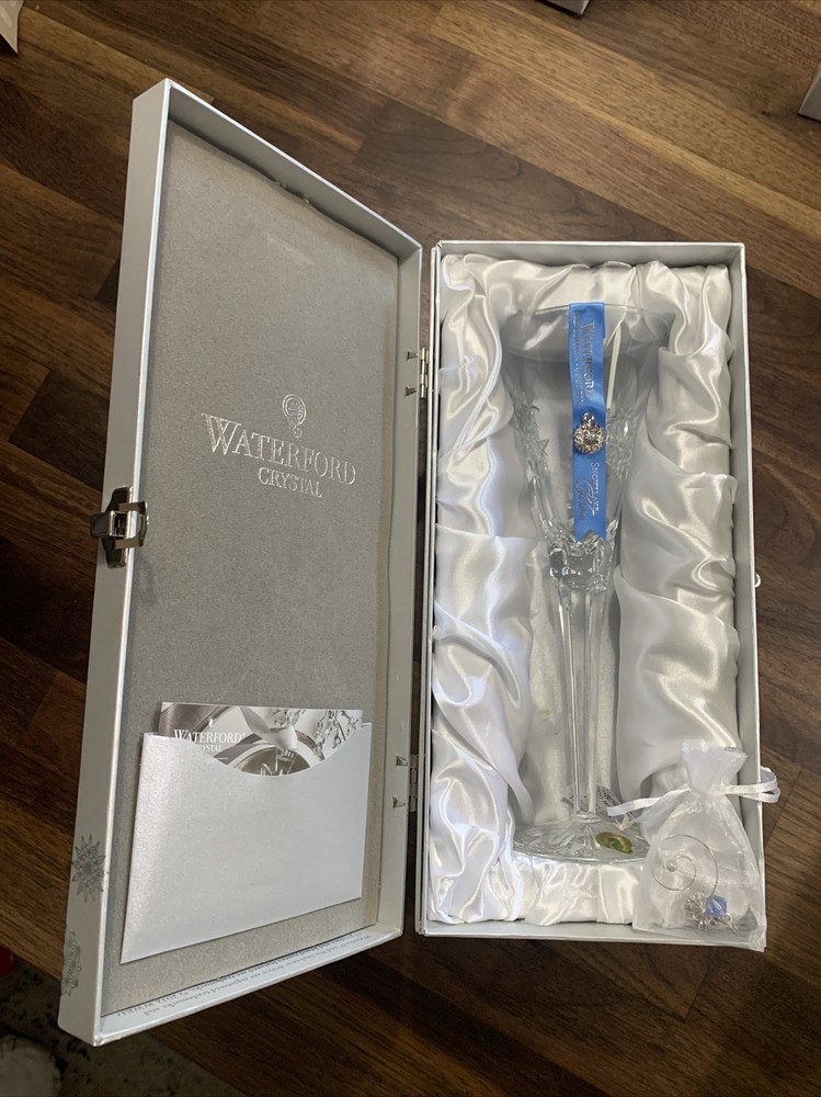 Waterford Crystal Snowflake Wishes Goodwill Clear Champagne Flute – New