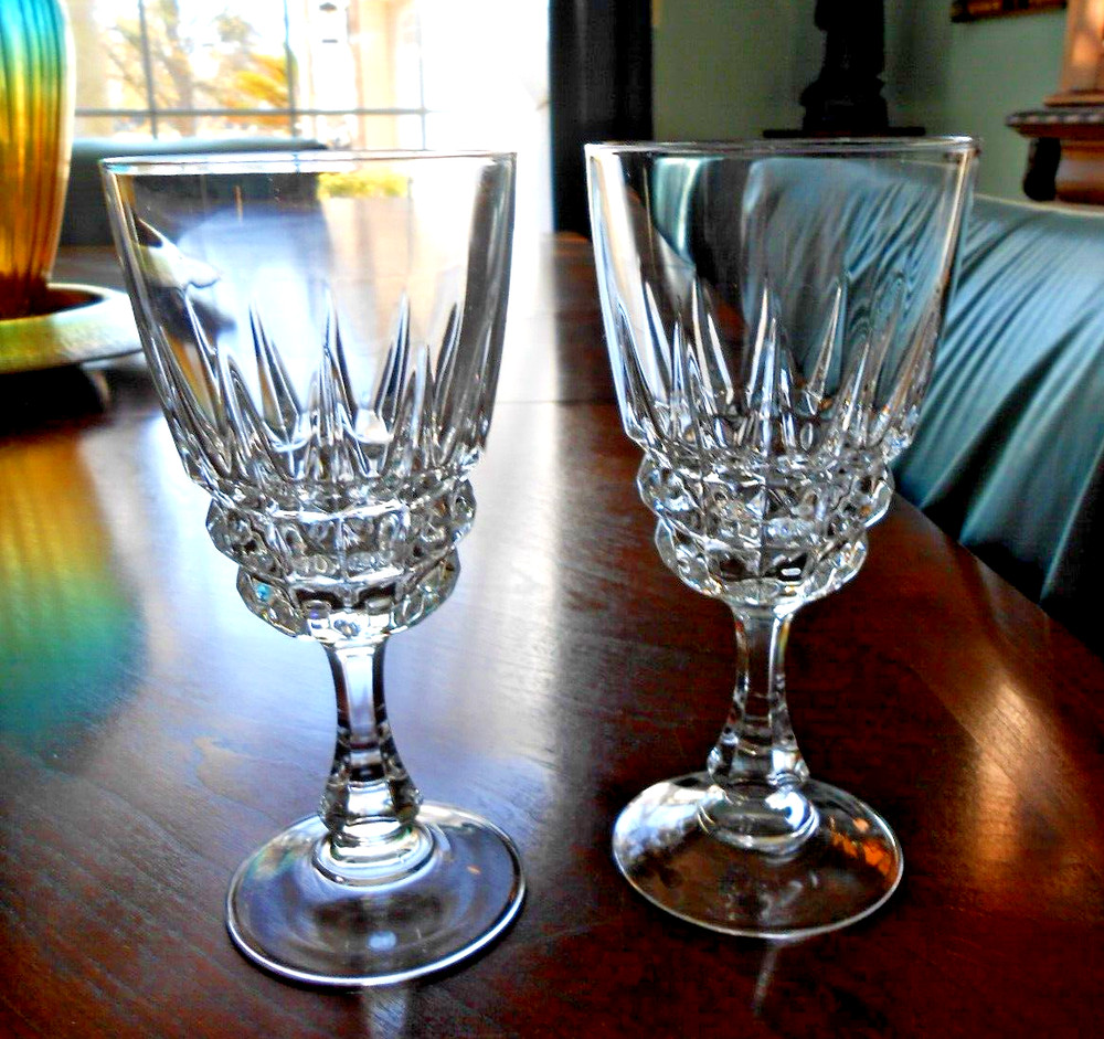 TWO Water Goblets Cristal D’Arques Durand Pompadour 6-3/4″