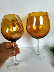 Vtg Amber Optic Swirl, 2 Large Bowl Balloon Wine Glasses Set, 9″ H, Blown Glass