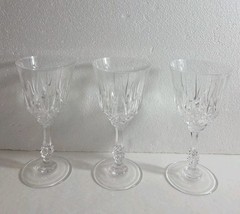 Vtg Christal Glasses Capri Crystal Wine Pressed Cut Glasses By JMP Stemmed.1986