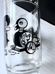 Vtg Kraft Foods “Swanky Swigs” Juice Glass Black Animal Toys Graphics 3.75” MCM