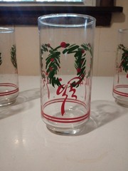 Set of 7 Vintage Christmas Wreath Ribbon Wine Glasses Goblets 6″ Lucky 7 Lot