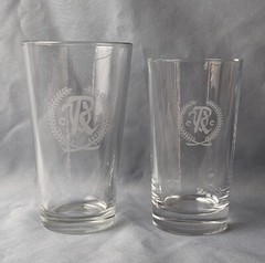 Rogue Valley Country Club Two Different Beverage Glasses Medford Oregon Libbey